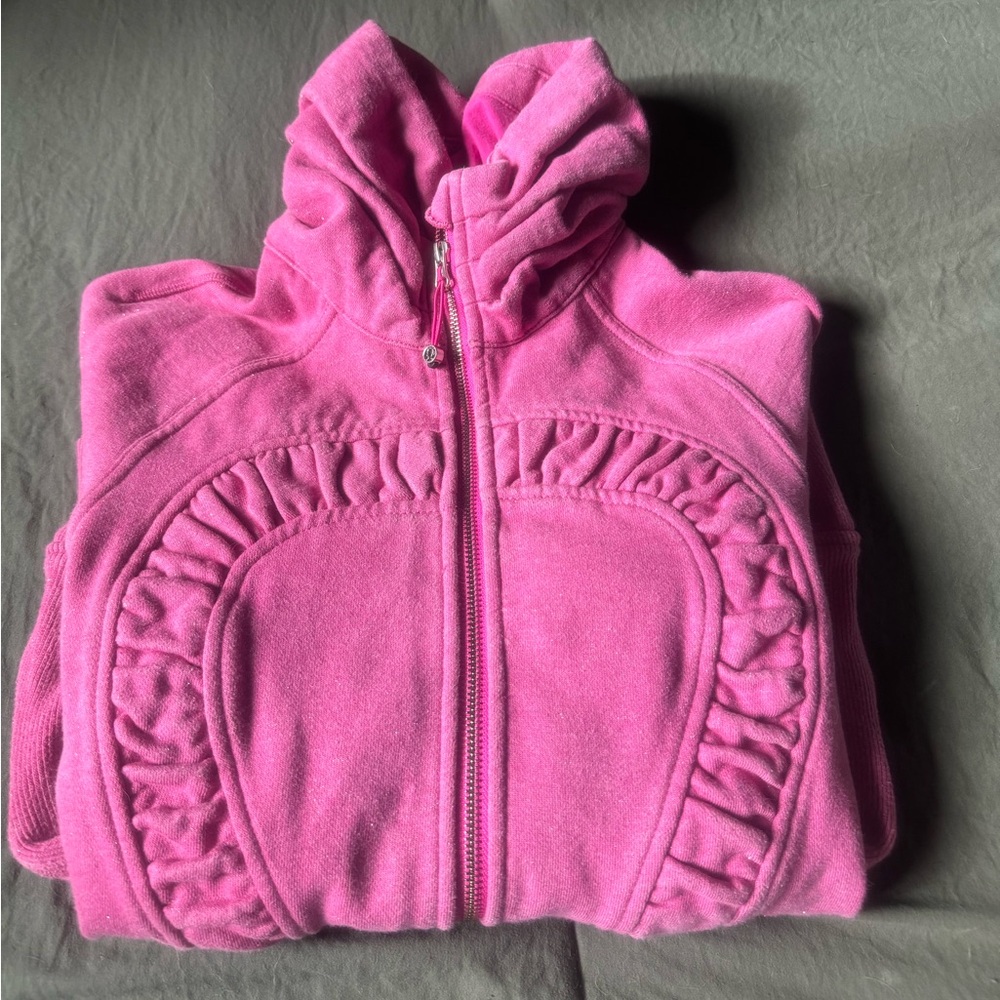 Women’s lululemon limited edition scuba sweater size 8